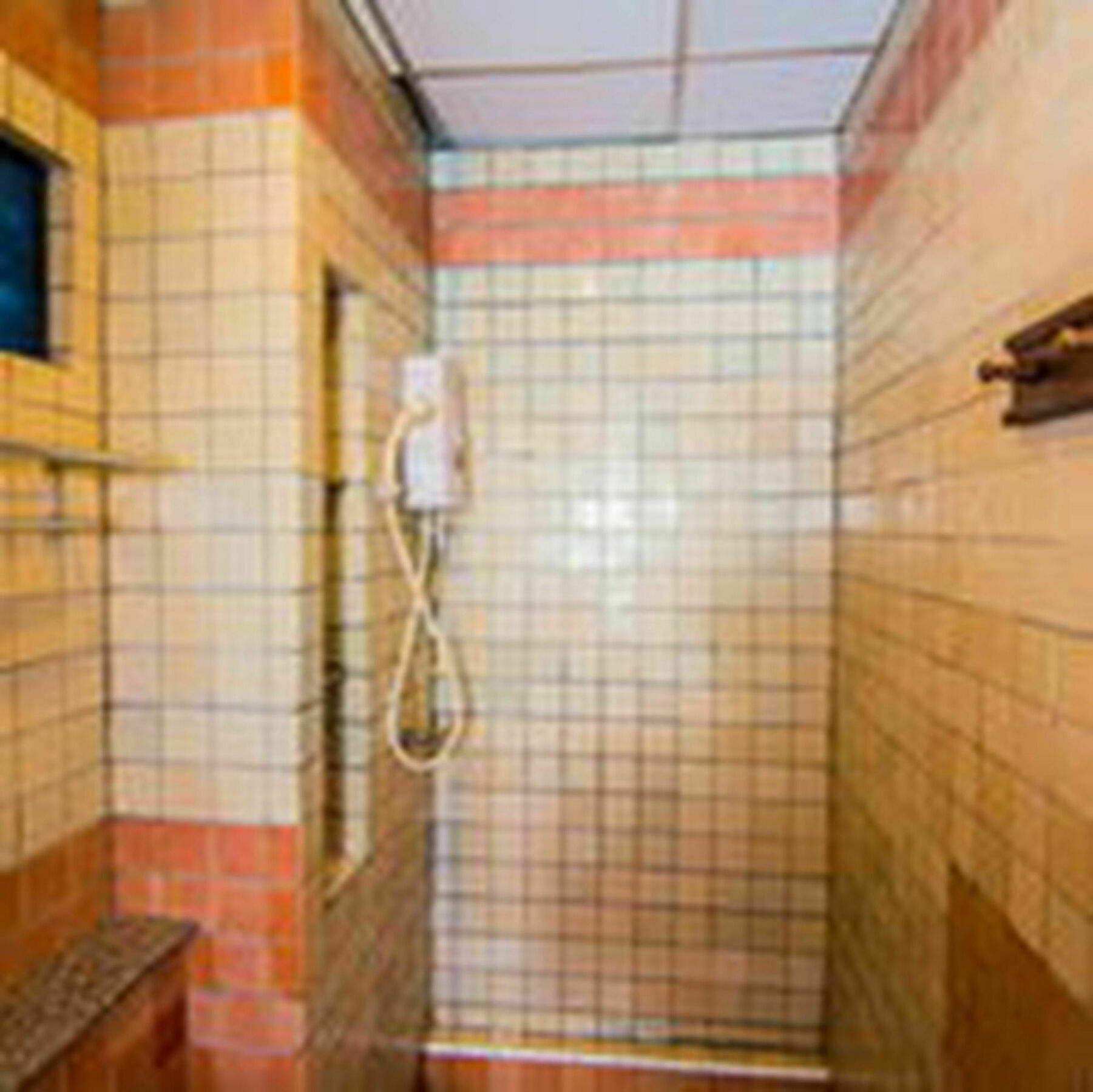 Sutus Court 2 Hotell Pattaya Exteriör bild