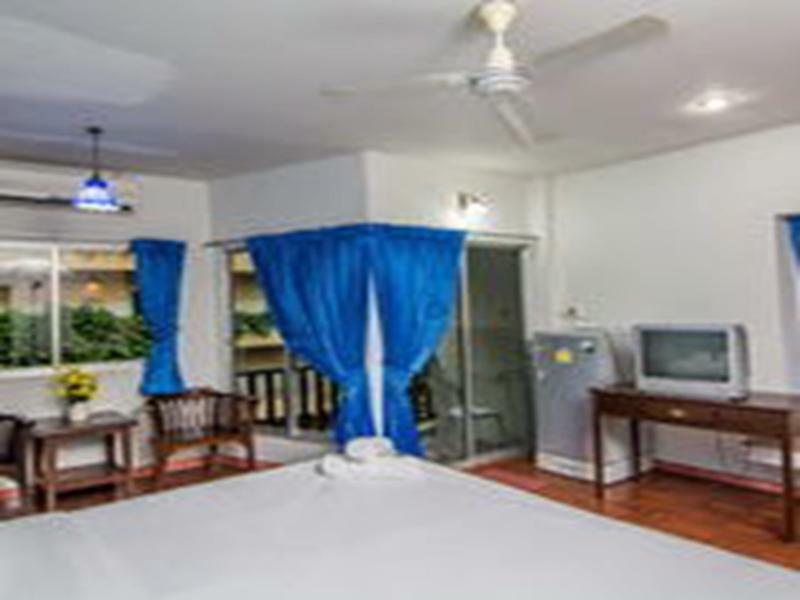 Sutus Court 2 Hotell Pattaya Exteriör bild